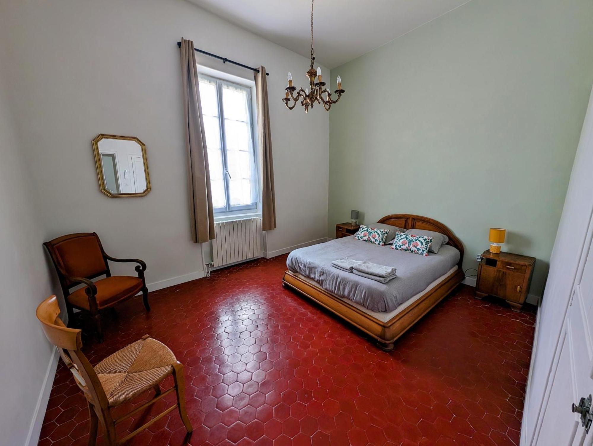 Maison De Style Tout Confort, Position Ideale, Avec Clim Et Petit Exterieur Orange  Kültér fotó