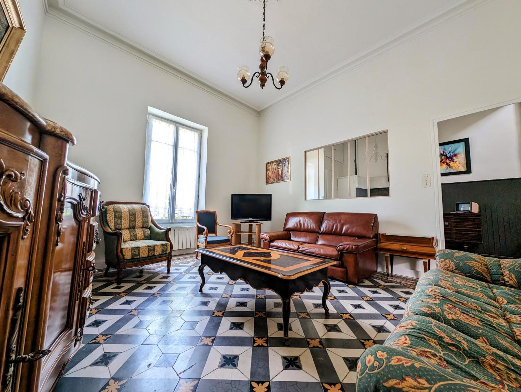 Maison De Style Tout Confort, Position Ideale, Avec Clim Et Petit Exterieur Orange  Kültér fotó